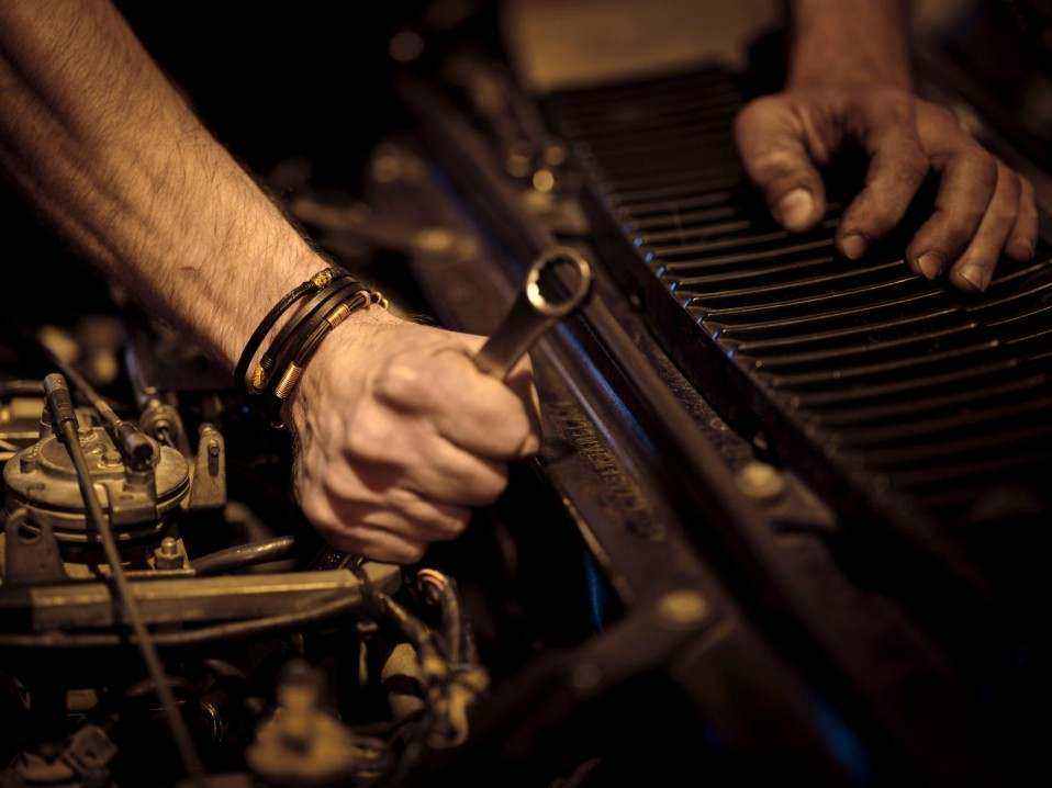 Engine lift and inspection